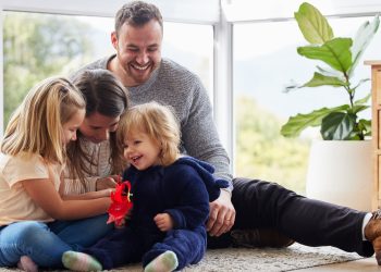 L’assurance emprunteur évolue : l’aide à la famille obligatoire en 2025