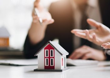découvrez les meilleures offres d'assurance prêt immobilier à lyon. protégez votre investissement avec des solutions sur mesure adaptées à vos besoins et à votre budget. comparez les garanties et choisissez la couverture idéale pour votre projet immobilier.