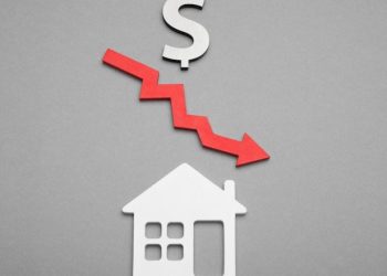 découvrez les taux immobiliers du mois d'août 2023. comparez les offres des banques et obtenez les meilleures conditions pour votre projet d'achat ou de refinancement immobilier.