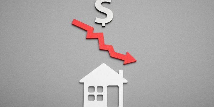 découvrez les taux immobiliers du mois d'août 2023. comparez les offres des banques et obtenez les meilleures conditions pour votre projet d'achat ou de refinancement immobilier.