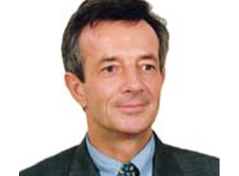 découvrez comment michael sitbon révèle des marges exorbitantes de 70 % dans l'assurance emprunteur, impactant les coûts pour les consommateurs.