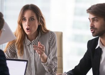 découvrez comment renégocier votre assurance emprunteur pour réaliser des économies substantielles et alléger le coût de votre prêt immobilier.